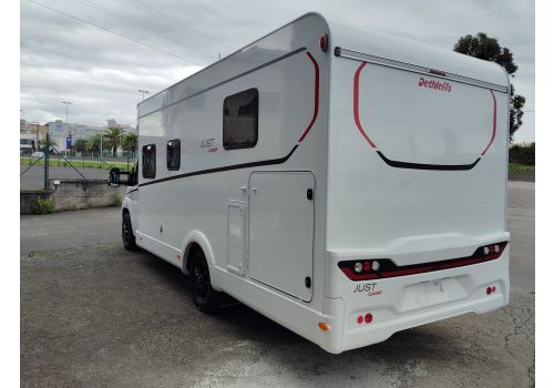 Low Profile Motorhome DETHLEFFS Camp T 7052 DBM en Rent