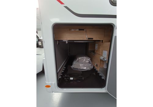 Low Profile Motorhome DETHLEFFS Camp T 7052 DBM en Rent