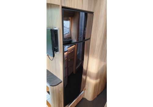 Integral Motorhome HYMER Exsis-i 594 en Sale Occasion