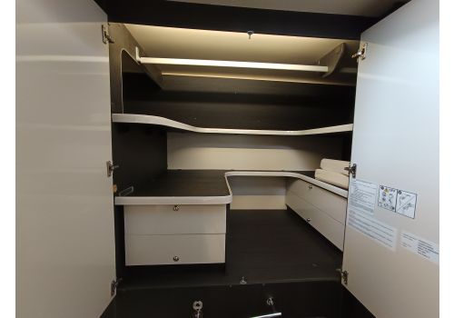 Low Profile Motorhome ROLLER TEAM Kronos 234 TL en Sale Occasion