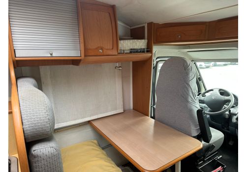 Low Profile Motorhome MONCAYO H-435 en Sale Occasion