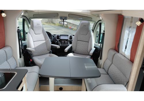 Low Profile Motorhome RAPIDO C86 Night en Sale Occasion