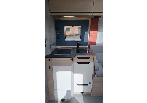 Low Profile Motorhome RAPIDO C86 Night en Sale Occasion