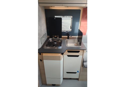 Low Profile Motorhome RAPIDO C86 Night en Sale Occasion