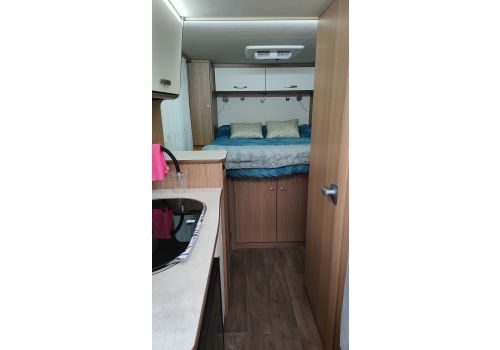 Low Profile Motorhome CARADO V339 en Sale Occasion