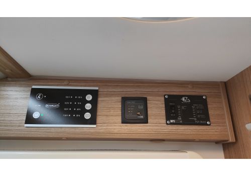 Low Profile Motorhome CARADO V339 en Sale Occasion