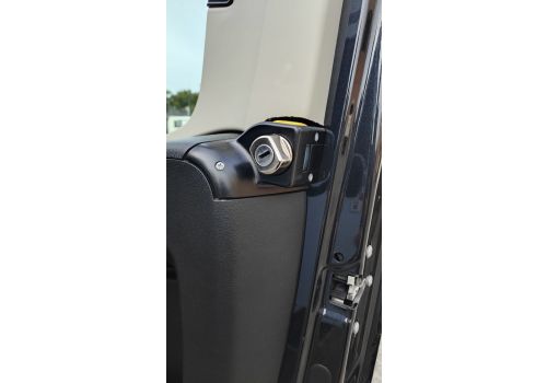 Low Profile Motorhome CARADO V339 en Sale Occasion