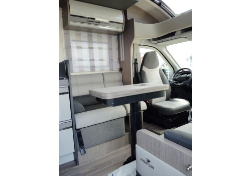 Low Profile Motorhome ROLLER TEAM Zefiro 287 TL en Sale Occasion