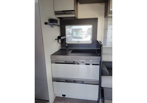 Low Profile Motorhome ROLLER TEAM Zefiro 287 TL en Sale Occasion