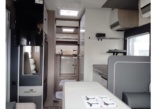 Low Profile Motorhome ROLLER TEAM Zefiro 287 TL en Sale Occasion