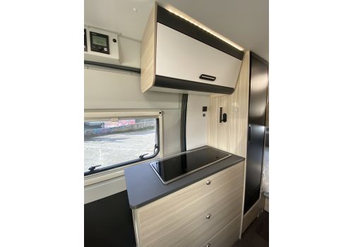 Camper Van ADRIA SUN LIVING V60 en Sale Occasion
