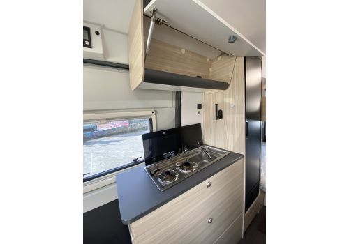 Camper Van ADRIA SUN LIVING V60 en Sale Occasion