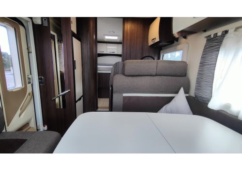 Low Profile Motorhome BENIMAR Tessoro 496 en Sale Occasion