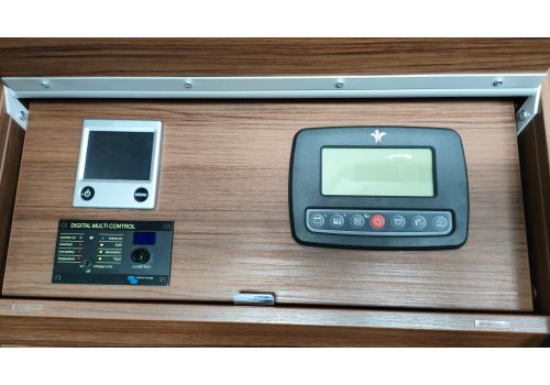 Integral Motorhome NIESMANN BISCHOFF ARTO 88F en Sale Occasion
