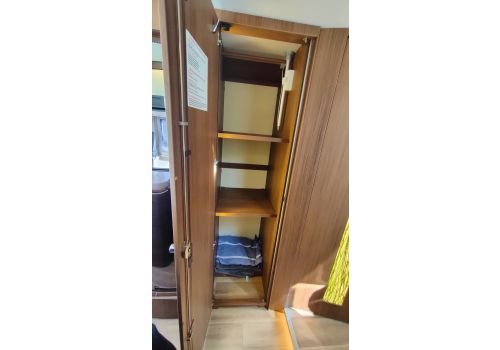 Integral Motorhome NIESMANN BISCHOFF ARTO 88F en Sale Occasion