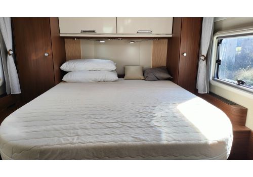 Integral Motorhome NIESMANN BISCHOFF ARTO 88F en Sale Occasion