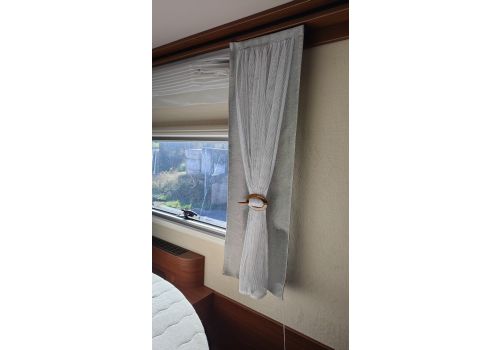Integral Motorhome NIESMANN BISCHOFF ARTO 88F en Sale Occasion
