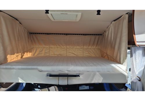 Integral Motorhome NIESMANN BISCHOFF ARTO 88F en Sale Occasion