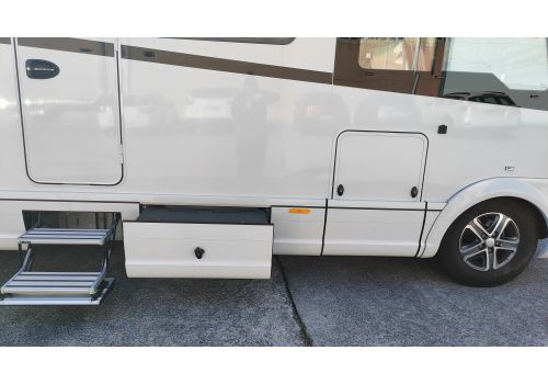 Integral Motorhome NIESMANN BISCHOFF ARTO 88F en Sale Occasion