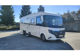 NIESMANN BISCHOFF ARTO 88F · Integral Motorhome used