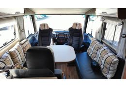 Integral Motorhome NIESMANN BISCHOFF ARTO 88F in Sale Occasion