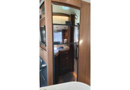 Integral Motorhome NIESMANN BISCHOFF ARTO 88F in Sale Occasion