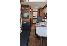 Integral Motorhome NIESMANN BISCHOFF ARTO 88F in Sale Occasion