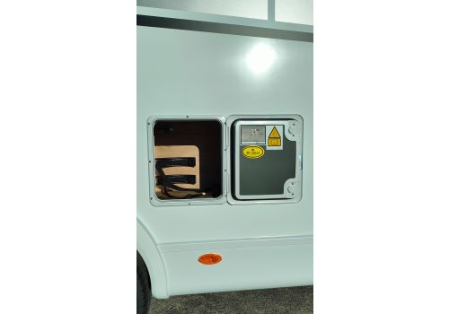 Low Profile Motorhome DETHLEFFS Globebus Camp T1 en Sale Occasion