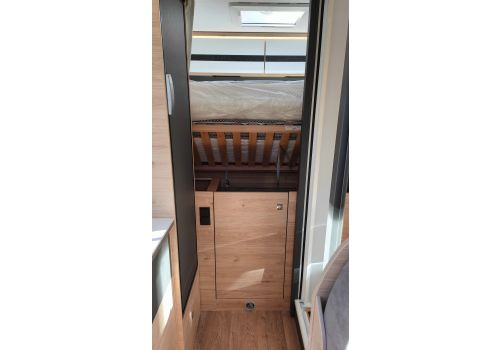 Low Profile Motorhome DETHLEFFS Globebus Camp T1 en Sale Occasion