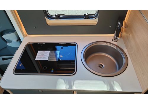 Low Profile Motorhome DETHLEFFS Globebus Camp T1 en Sale Occasion
