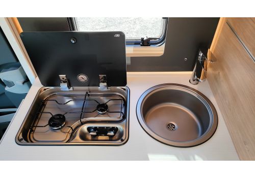 Low Profile Motorhome DETHLEFFS Globebus Camp T1 en Sale Occasion