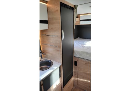 Low Profile Motorhome DETHLEFFS Globebus Camp T1 en Sale Occasion