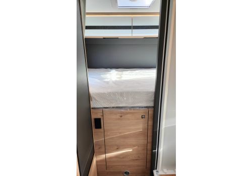 Low Profile Motorhome DETHLEFFS Globebus Camp T1 en Sale Occasion