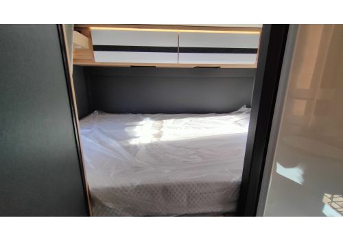 Low Profile Motorhome DETHLEFFS Globebus Camp T1 en Sale Occasion