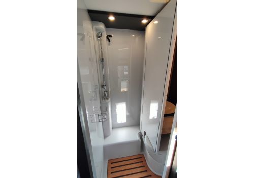 Low Profile Motorhome DETHLEFFS Globebus Camp T1 en Sale Occasion