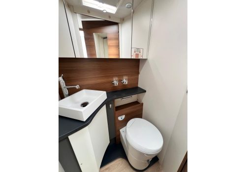 Integral Motorhome RAPIDO C86i Modelo 2025 en Sale Occasion