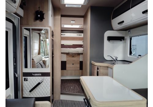 Integral Motorhome MOBILVETTA Kea I 90 en Sale Occasion