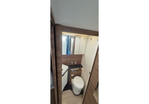 Integral Motorhome RAPIDO 8066DF Modelo 2025 en Sale Occasion