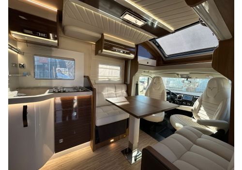 Low Profile Motorhome MOBILVETTA Krosser P 90 en Sale Occasion