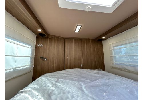 Low Profile Motorhome MOBILVETTA Krosser P 90 en Sale Occasion