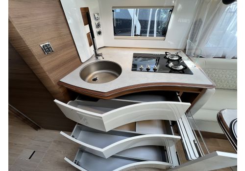 Integral Motorhome RAPIDO I196M ALDE Modelo 2025 en Catalog