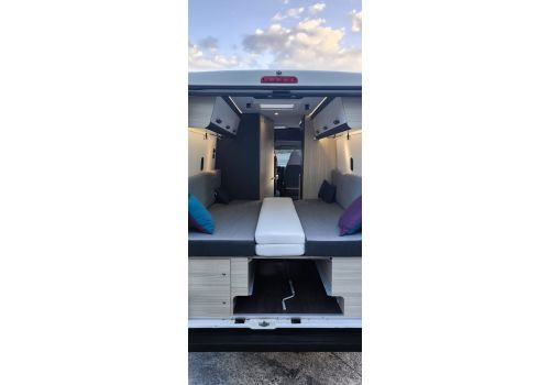 Camper Van SUN LIVING V Series 65SL en Sale Occasion