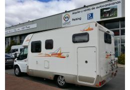 Low Profile Motorhome RIMOR Katamarano 8P en Sale Occasion