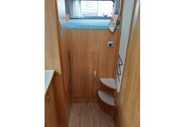 Low Profile Motorhome RIMOR Katamarano 8P en Sale Occasion