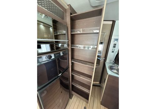 Integral Motorhome PILOTE Bavaria I 8302 en Sale Occasion