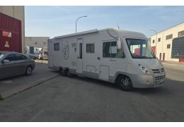 PILOTE Bavaria I 8302 · Integral Motorhome used