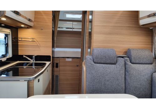 Low Profile Motorhome DETHLEFFS Globebus T1 en Sale Occasion