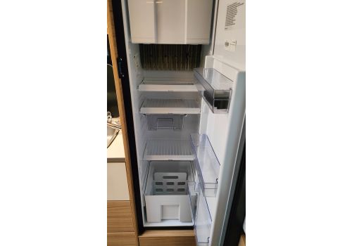 Low Profile Motorhome DETHLEFFS Globebus T1 en Sale Occasion
