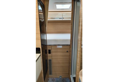 Low Profile Motorhome DETHLEFFS Globebus T1 en Sale Occasion