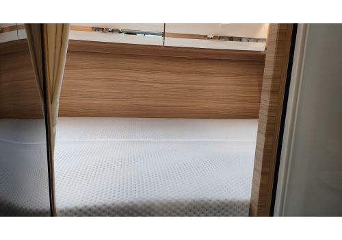 Low Profile Motorhome DETHLEFFS Globebus T1 en Sale Occasion
